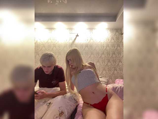 MilanaMike1 live cam on BongaCams