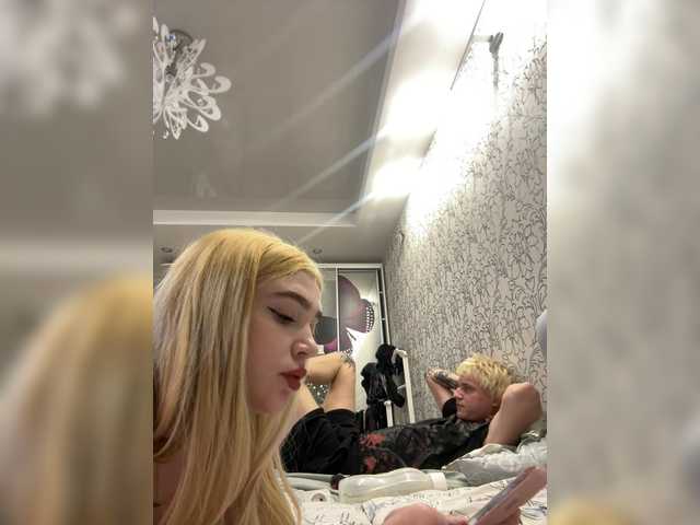 MilanaMike1 live cam
