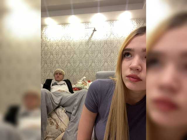 MilanaMike1 live cam on BongaCams