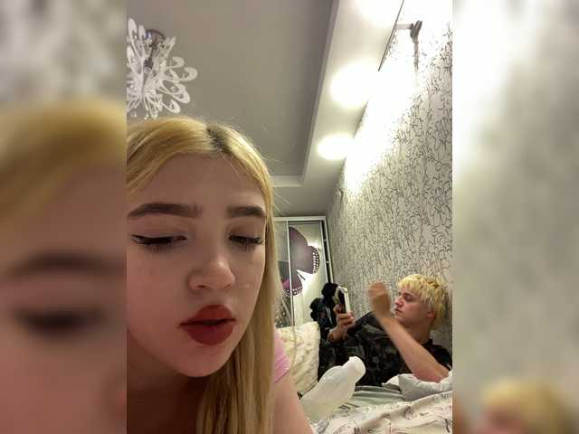 milanamike1 live show