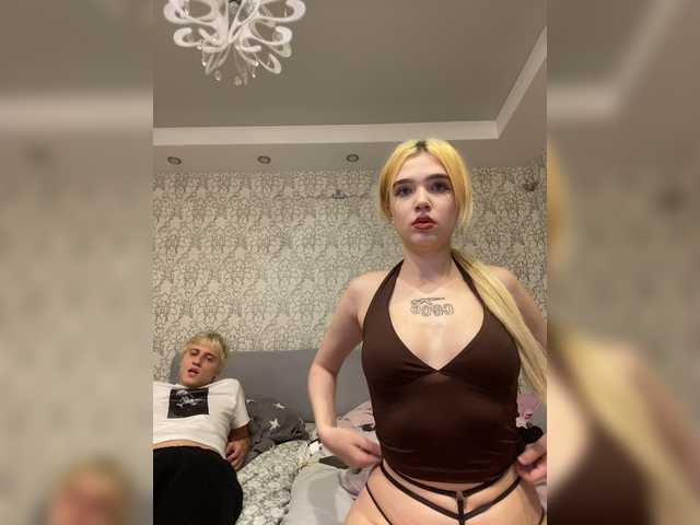 MilanaMike1 live cam on BongaCams