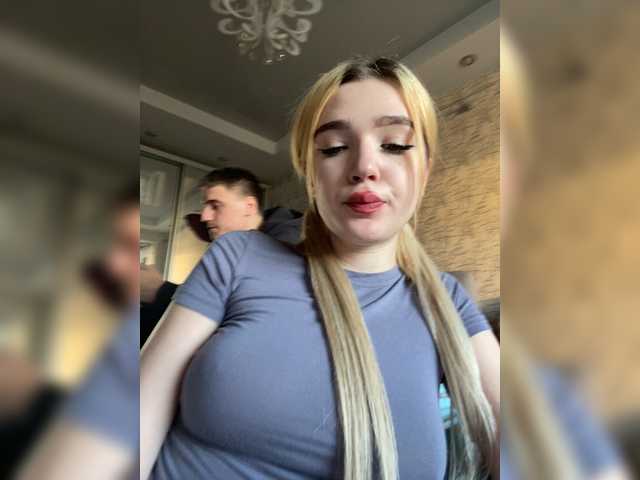 MilanaMike1 live cam on BongaCams