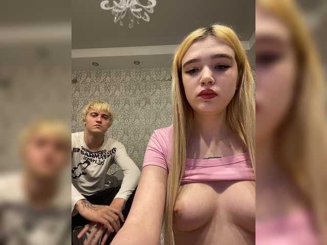 MilanaMike1 live webcam show