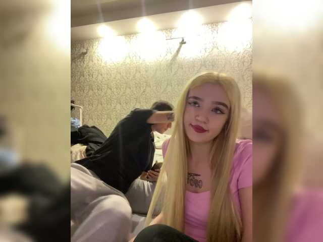MilanaMike1 live cam on BongaCams