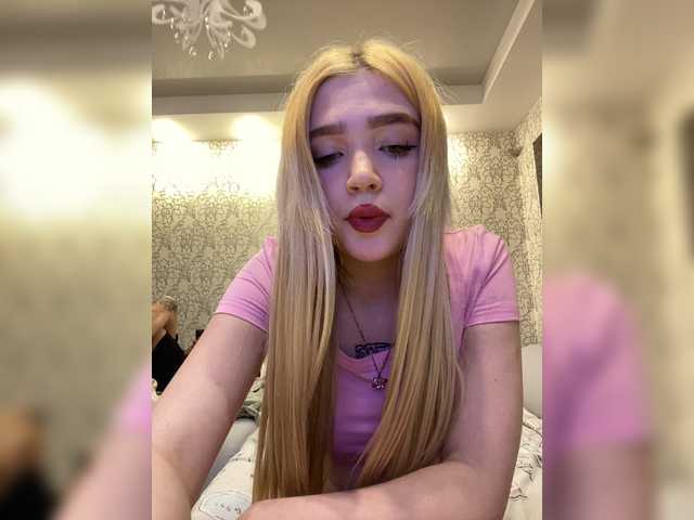 MilanaMike1 live cam on BongaCams