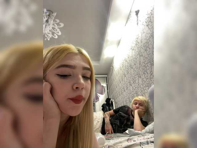 MilanaMike1 live cam on BongaCams