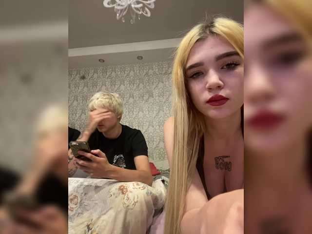 MilanaMike1 live cam on BongaCams