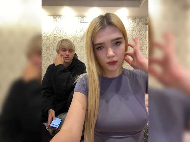 MilanaMike1 live cam on BongaCams