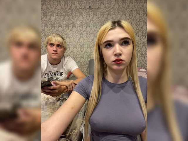 MilanaMike1 live cam on BongaCams