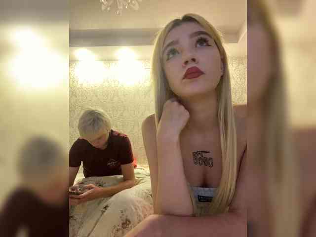 Pureduo's cam show statistics and live stream