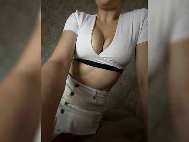 Misskississ Live Webcam on BongaCams