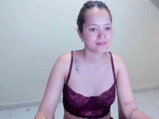 Amaravelvett Sex Cam Show