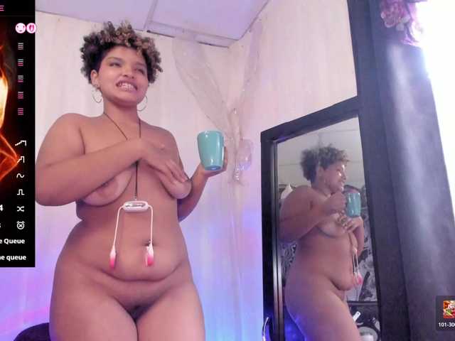 chloe-kisses live cam on BongaCams