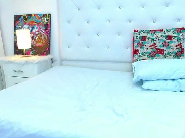 petitecherry live cam on BongaCams