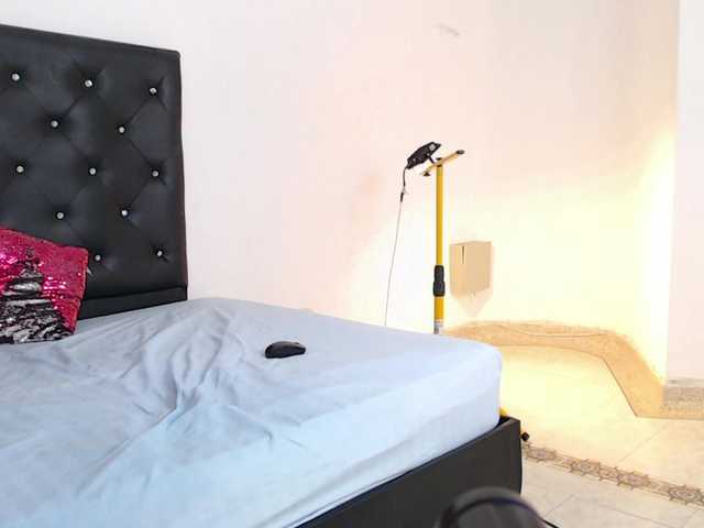petitecherry live cam on BongaCams