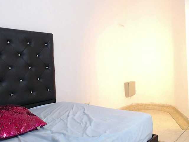 petitecherry live cam on BongaCams