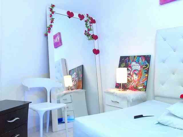 petitecherry webcam
