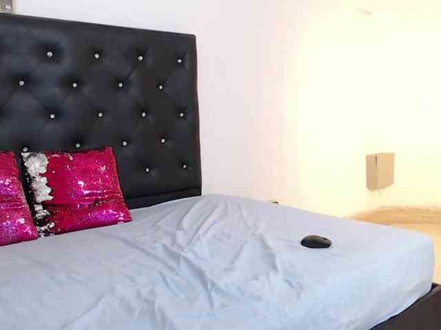 petitecherry webcam