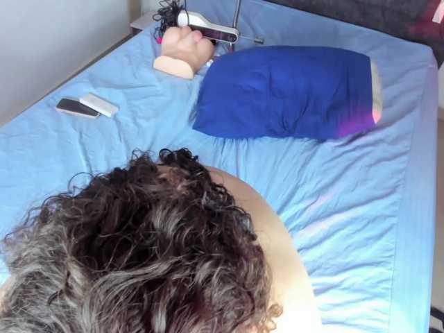 BlairCurvy live cam on BongaCams