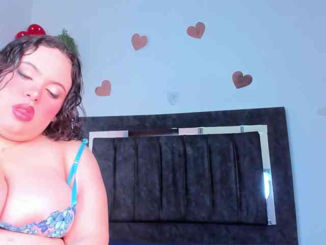 BlairCurvy webcam