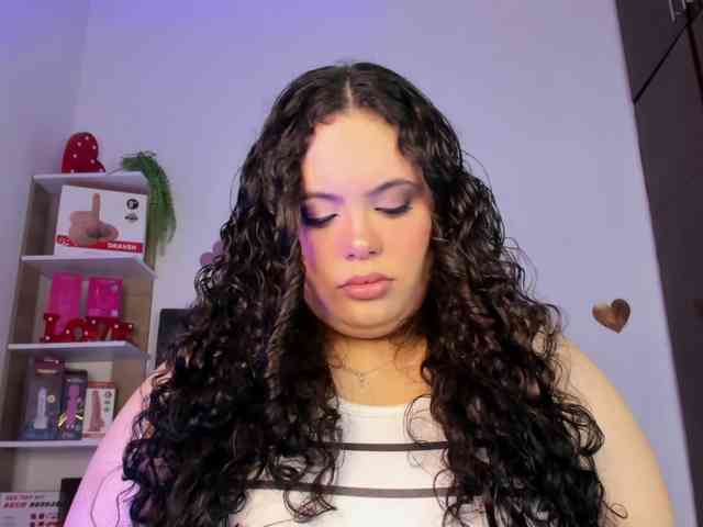 BlairCurvy webcam
