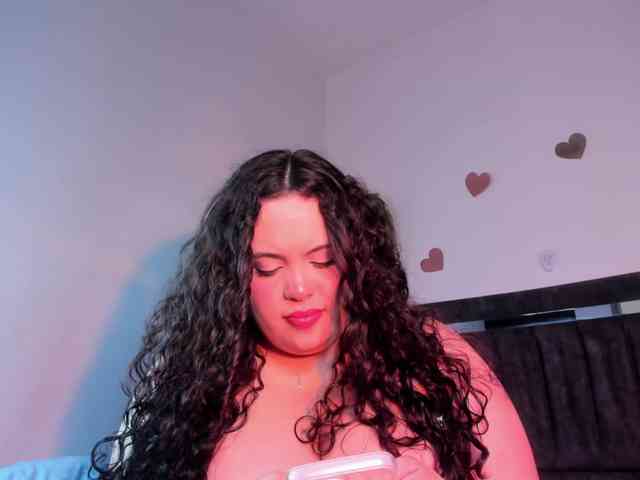 BlairCurvy webcam