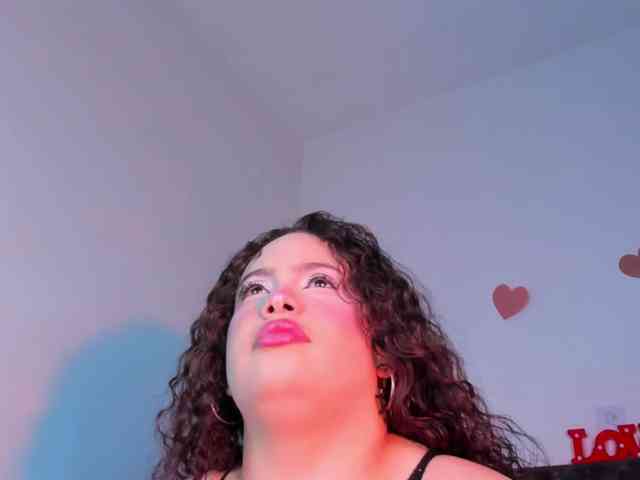 BlairCurvy webcam