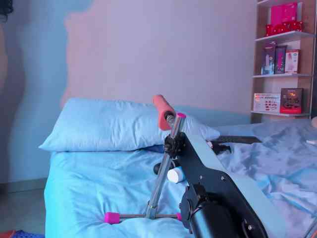 BlairCurvy webcam