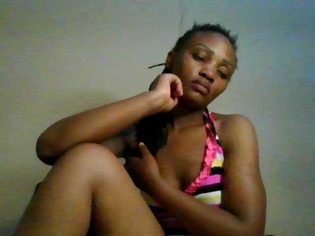Cutelana live cam on BongaCams