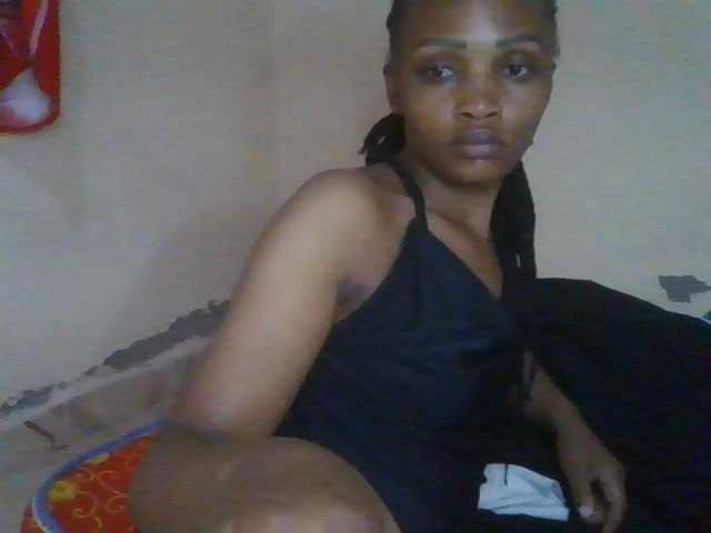 Cutelana live cam on BongaCams