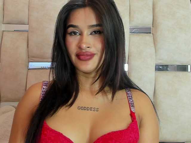 Lizzy-Bonnie live cam on BongaCams