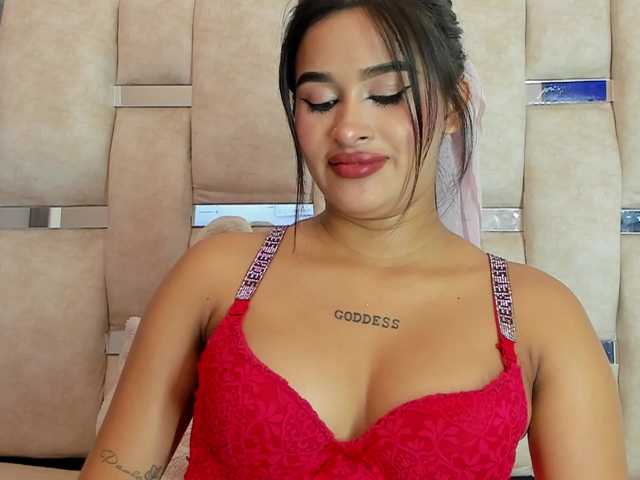Lizzy-Bonnie live cam on BongaCams