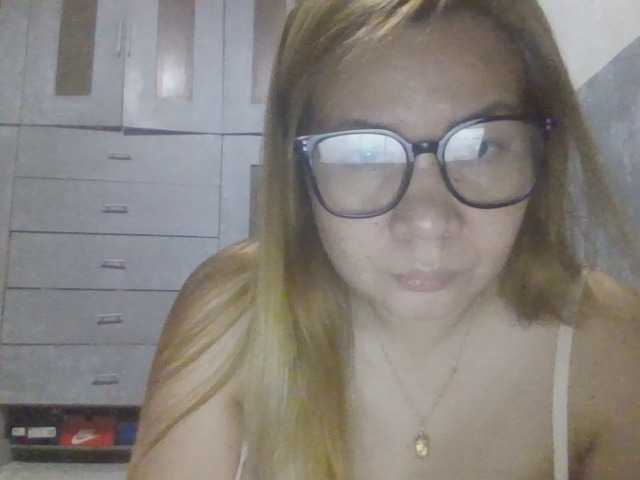 Shaylicious live cam on BongaCams