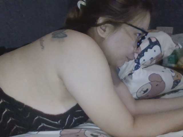 Shaylicious live cam on BongaCams
