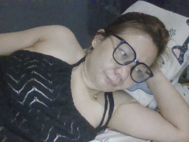 Shaylicious live cam on BongaCams