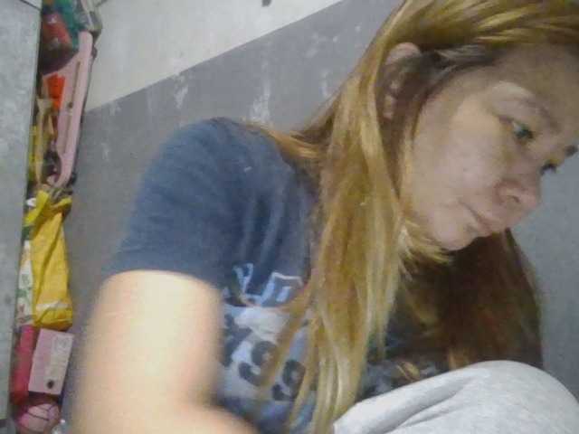 Shaylicious live cam on BongaCams