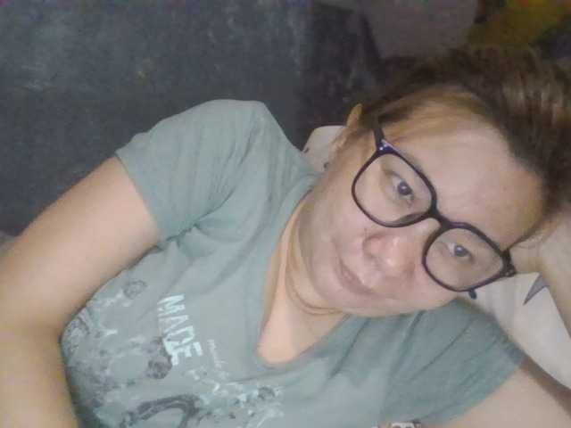Shaylicious live cam on BongaCams