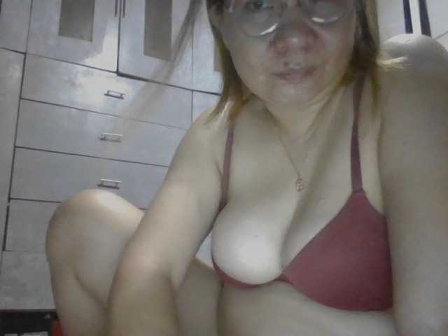 Shaylicious live cam on BongaCams
