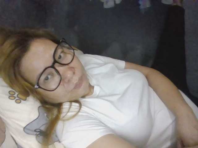 Shaylicious live cam on BongaCams
