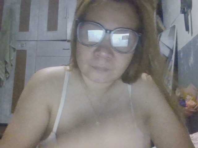 Shaylicious live cam on BongaCams