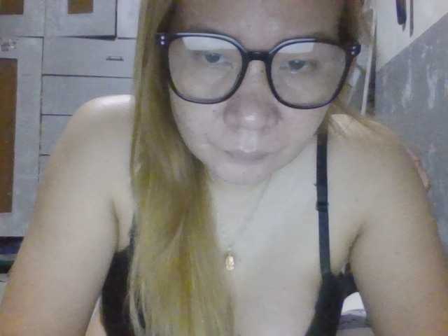 Shaylicious live cam on BongaCams