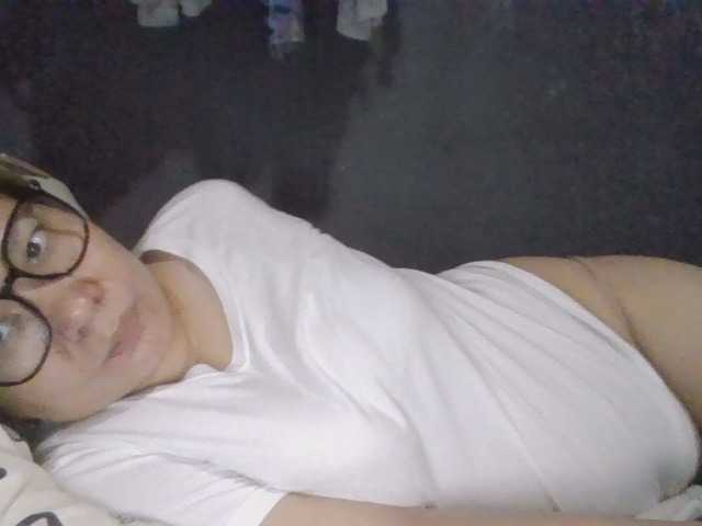 Shaylicious live cam on BongaCams