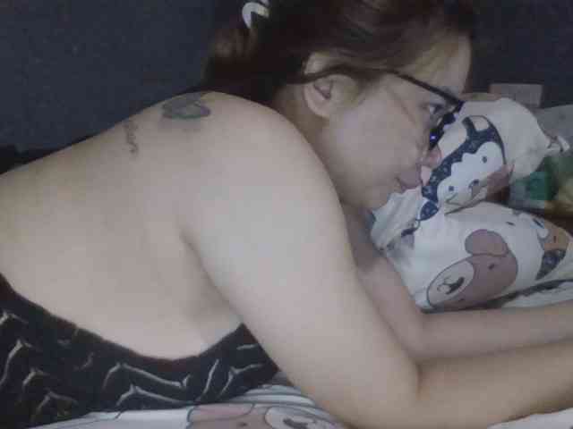 Shaylicious webcam