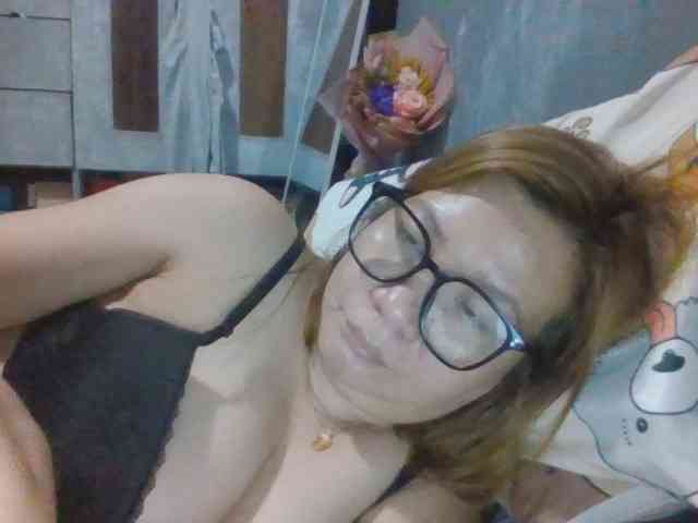 Shaylicious webcam