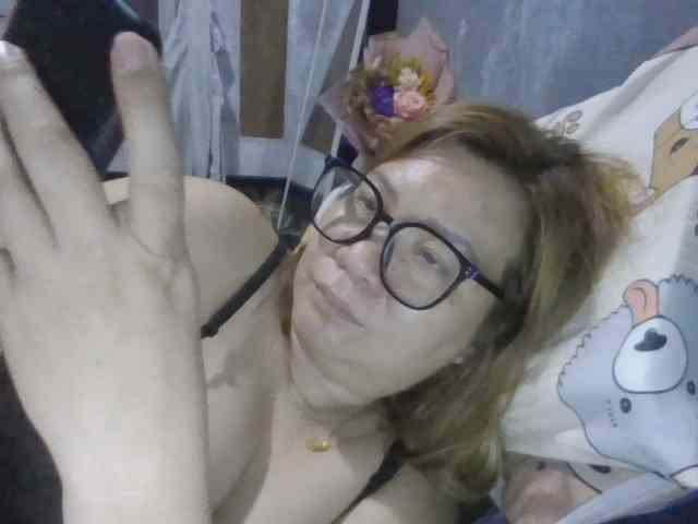 Shaylicious webcam