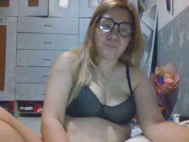 Shaylicious webcam