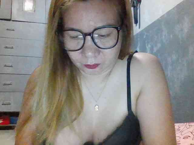 Shaylicious webcam