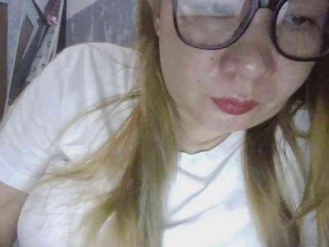 Shaylicious webcam