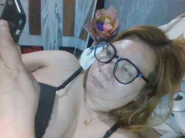 Shaylicious webcam