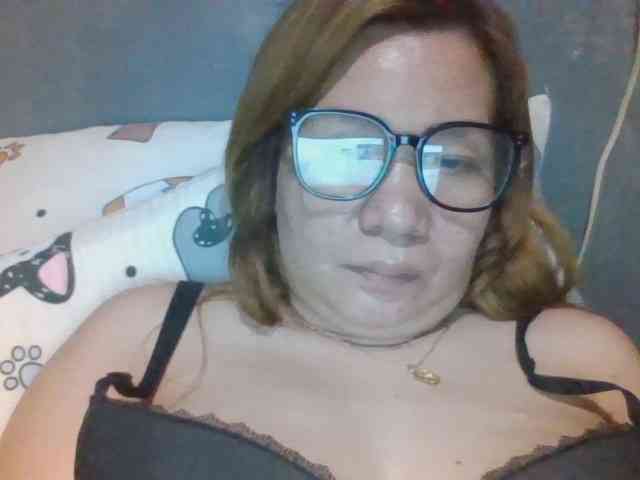 Shaylicious webcam